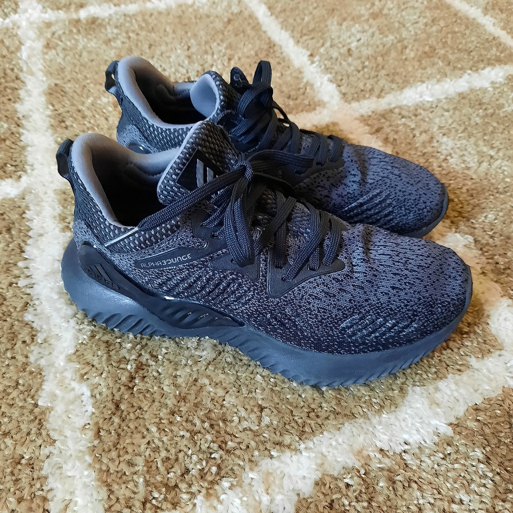 Adidas Alphabouce Kids 5 / Womens 6.5 sneakers